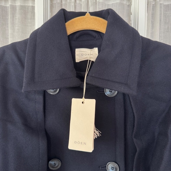 Dôen Bolton Coat with Cape, Wool, Small - Picture 3 of 11